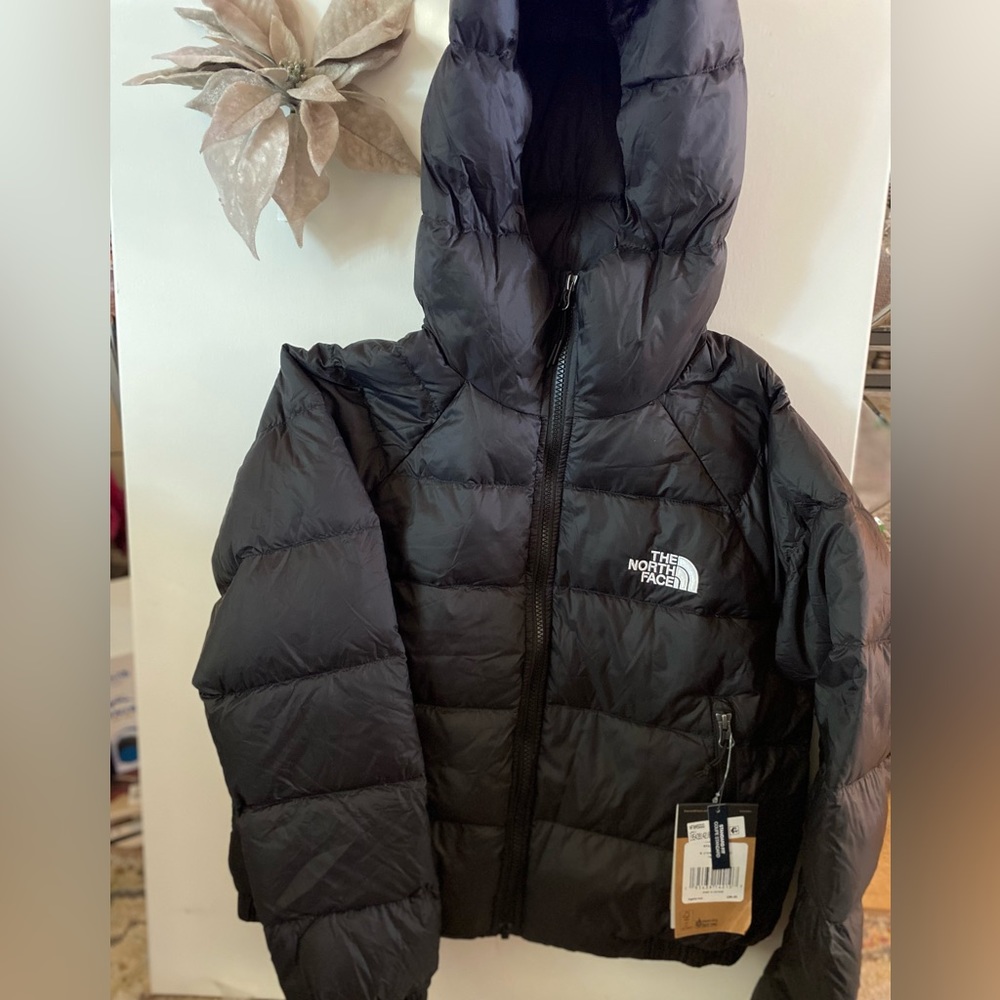 New, size S  North Face Black puffer!